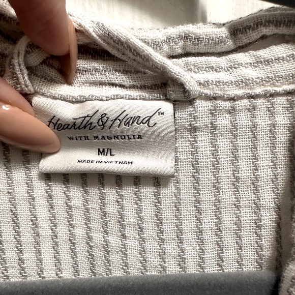 Hearth & Hand by Magnolia Linen Robe Size M/L - Picture 4 of 5